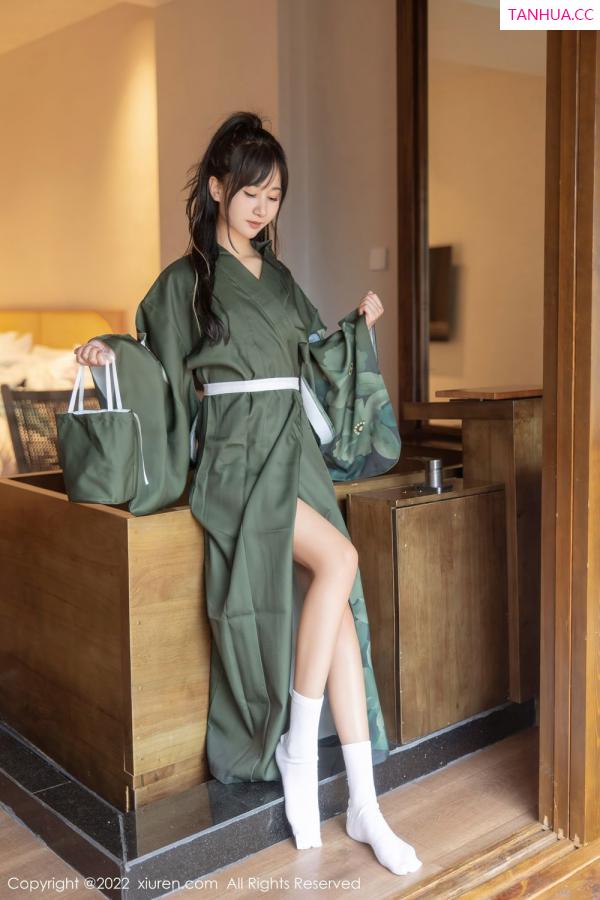 小果冻儿jelly  [XiuRen]高清写真图 2022.07.11 No.5256 小果冻儿第3张图片